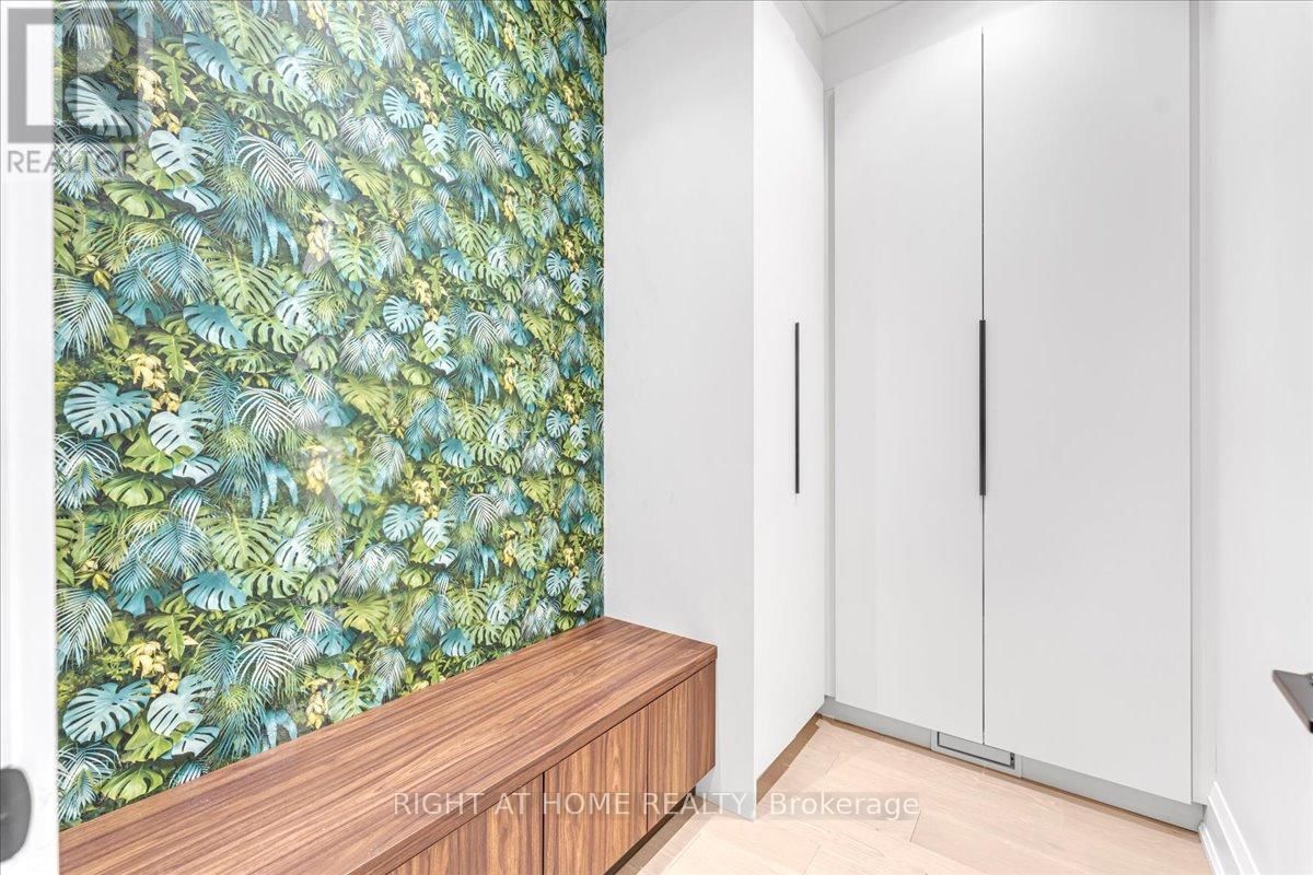 2572 EDENHURST DRIVE Image 19