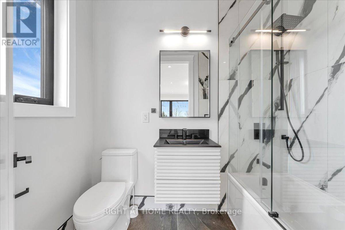 2572 EDENHURST DRIVE Image 32