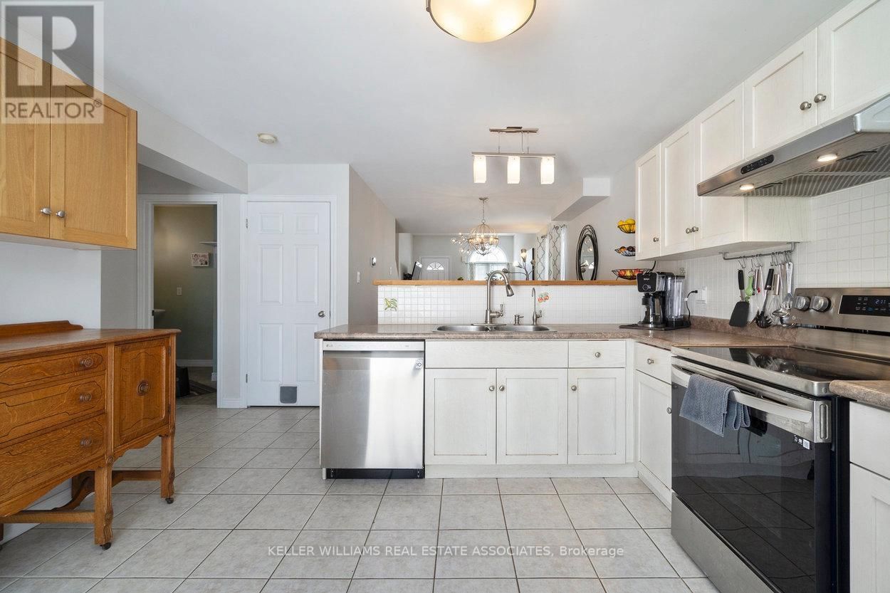 23 RACHLIN DRIVE Image 12