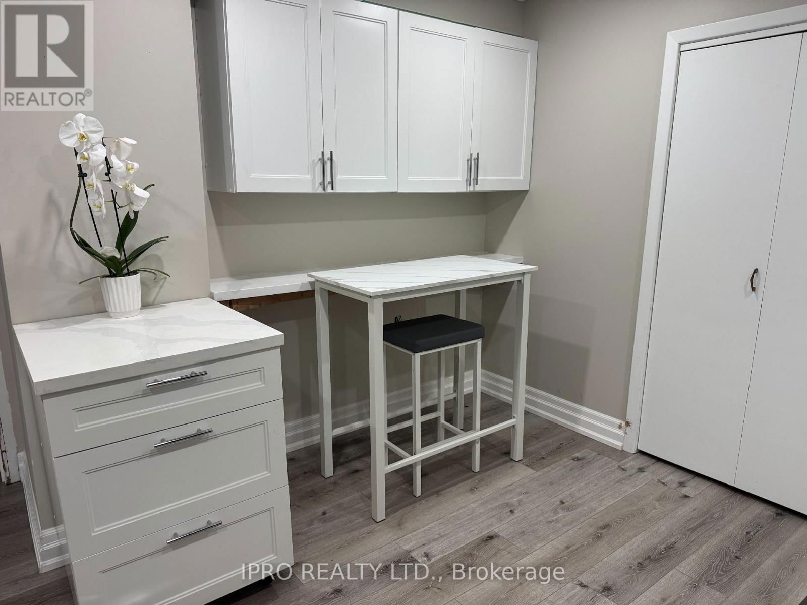 18 HAGERSVILLE COURT Image 19