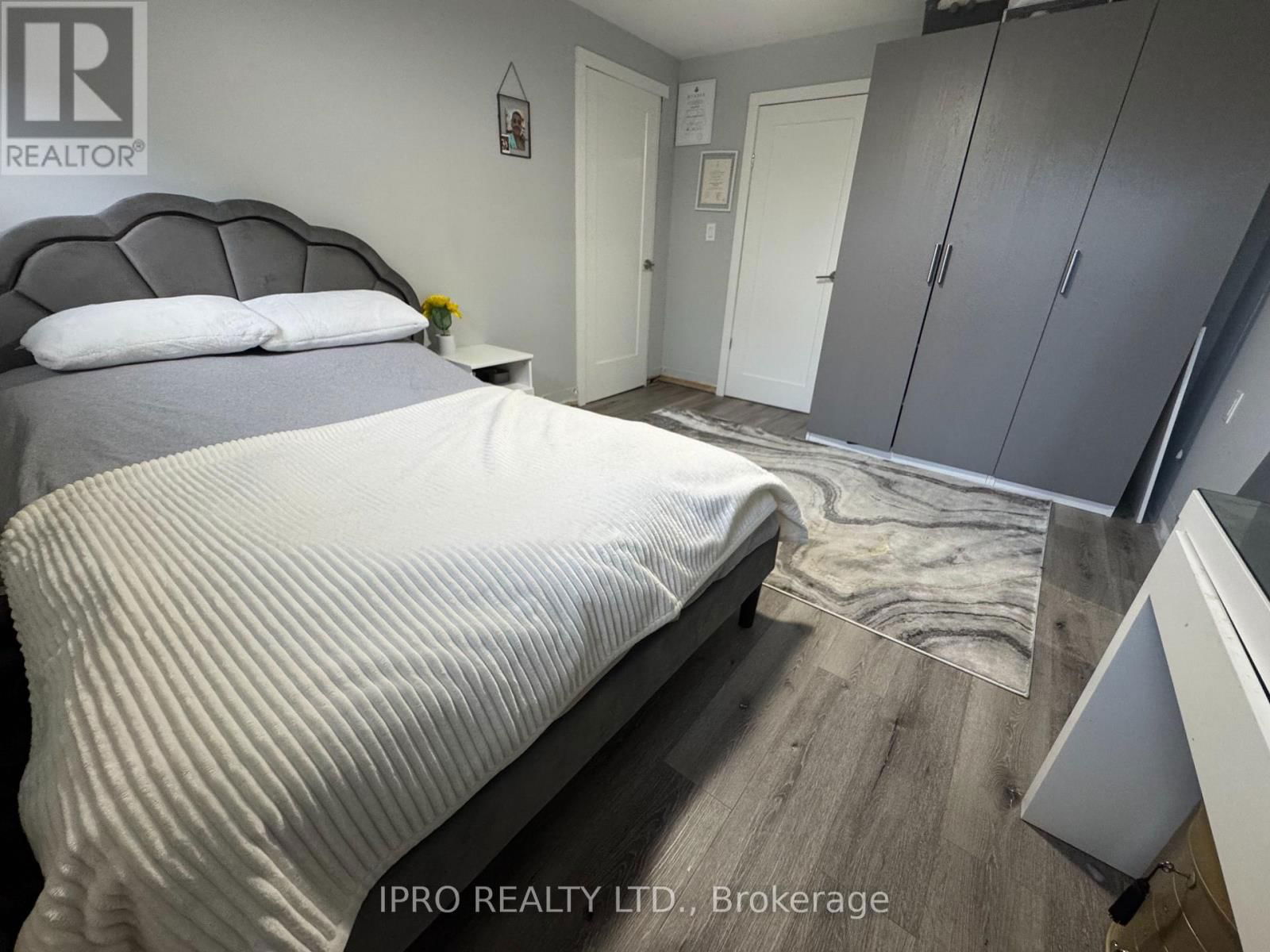 18 HAGERSVILLE COURT Image 3