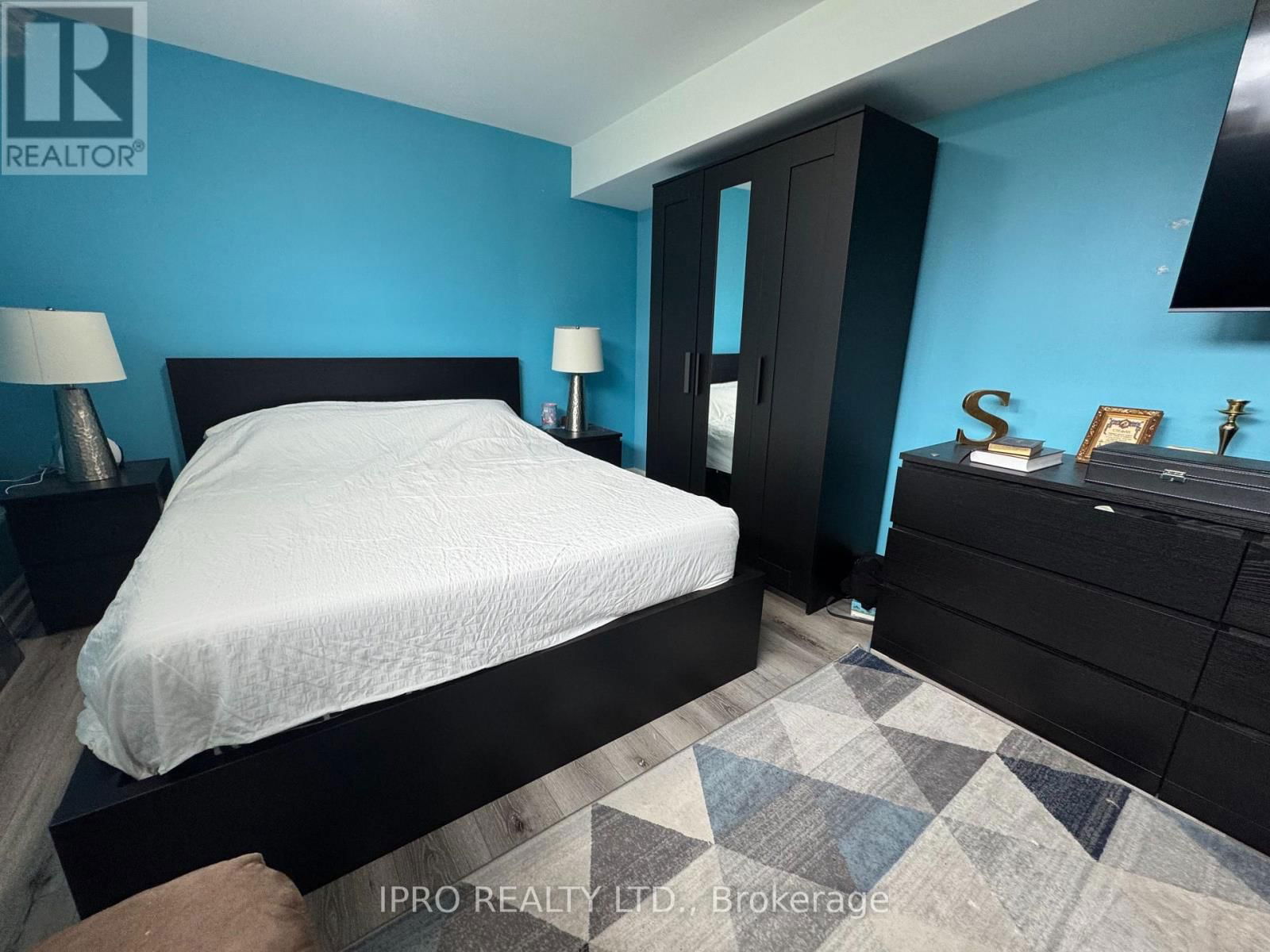 18 HAGERSVILLE COURT Image 6