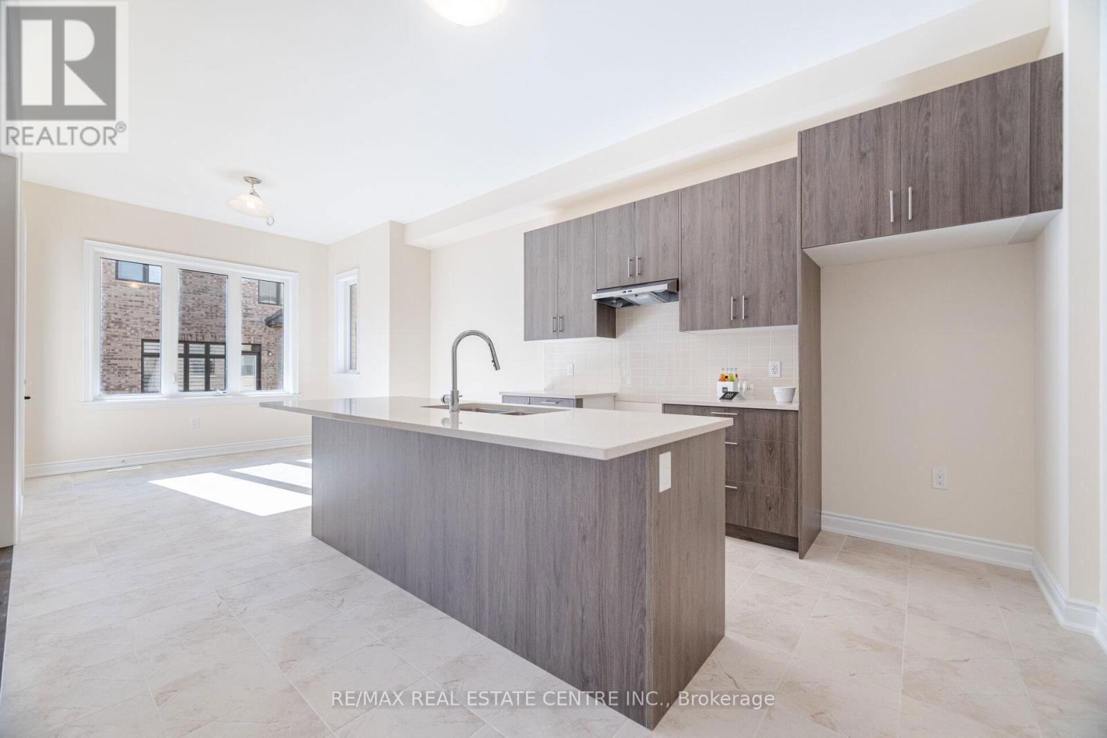1330 LOON LANE Image 13