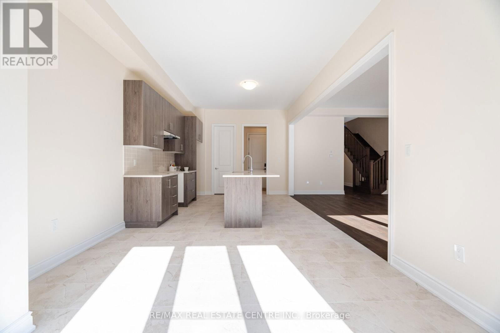 1330 LOON LANE Image 17