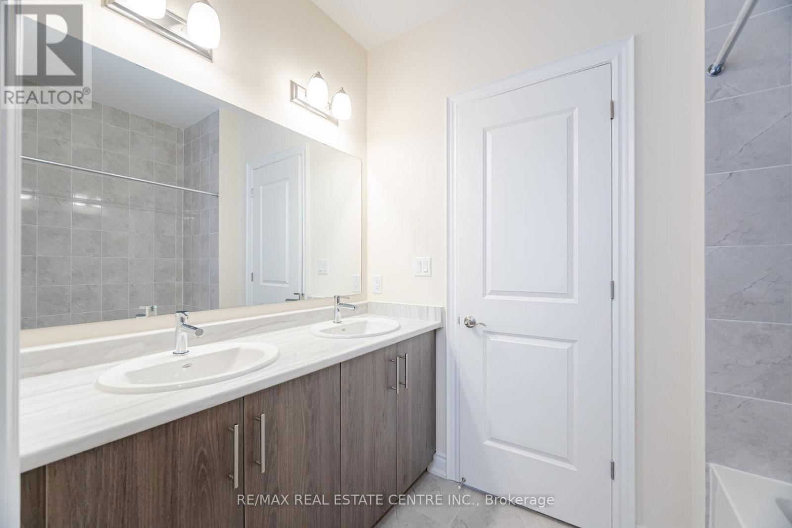 1330 LOON LANE Image 33