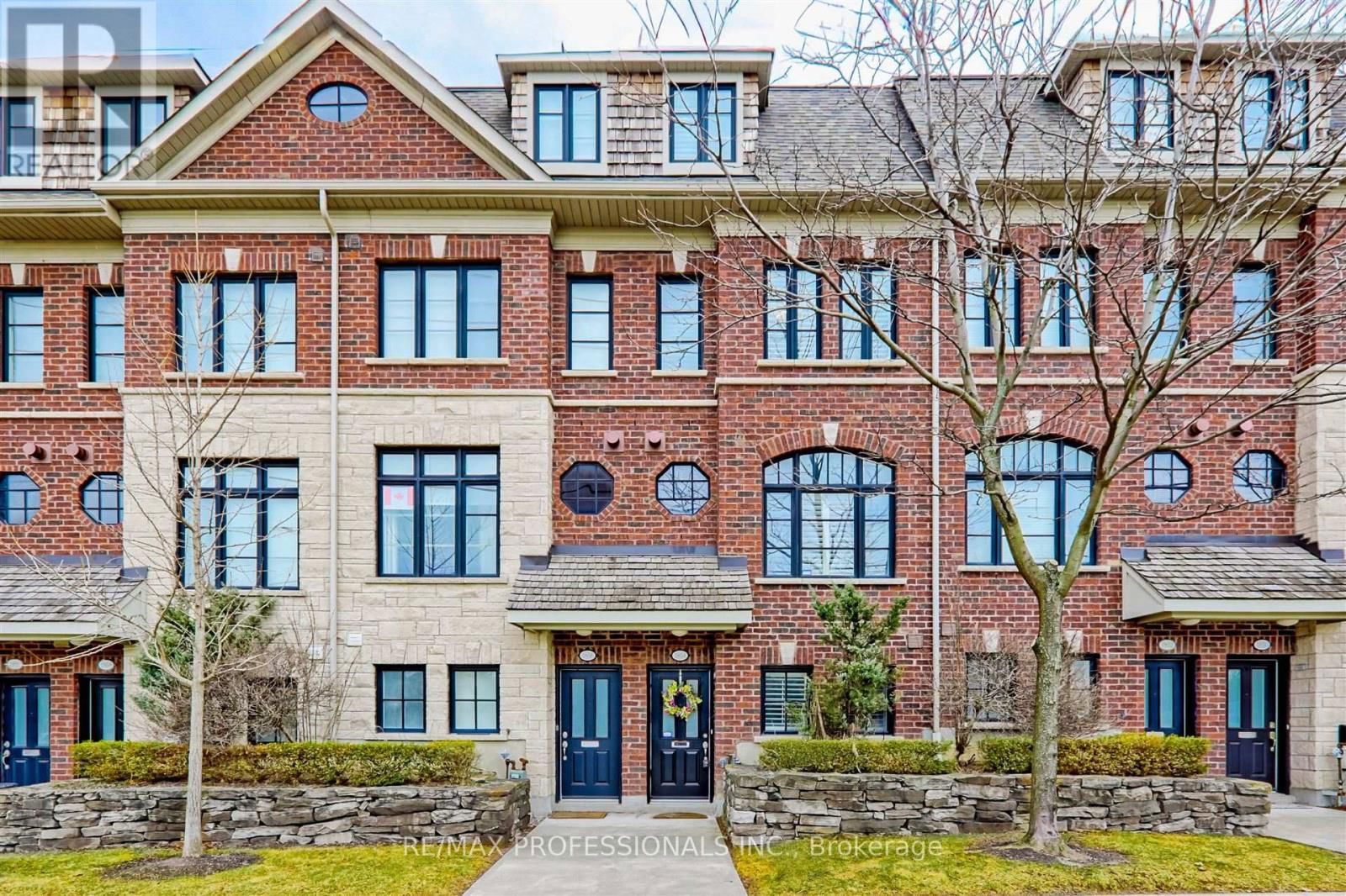 1854 BURNHAMTHORPE ROAD Image 1