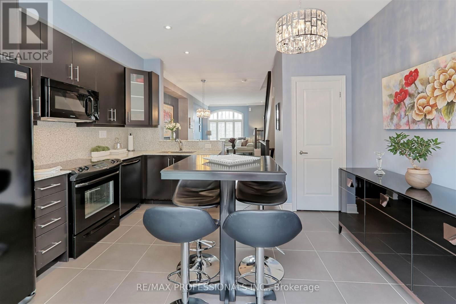1854 BURNHAMTHORPE ROAD Image 18