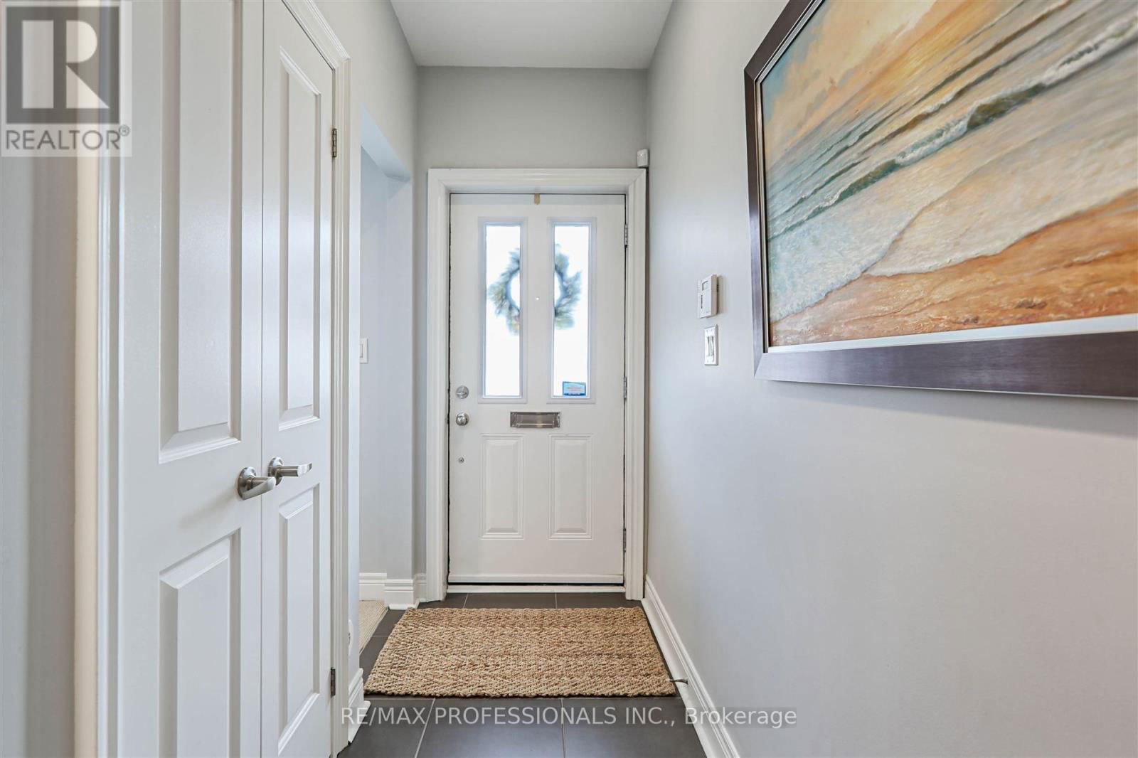 1854 BURNHAMTHORPE ROAD Image 9
