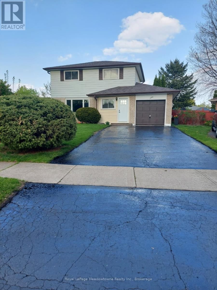 204 BOUSFIELD CRESCENT Image 1