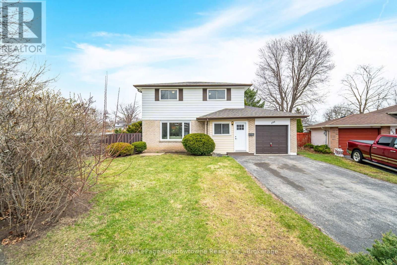 204 BOUSFIELD CRESCENT Image 2