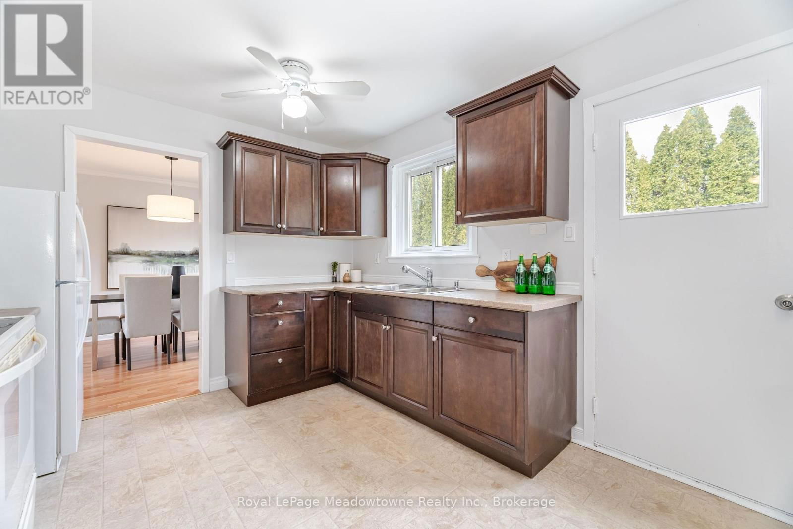 204 BOUSFIELD CRESCENT Image 20