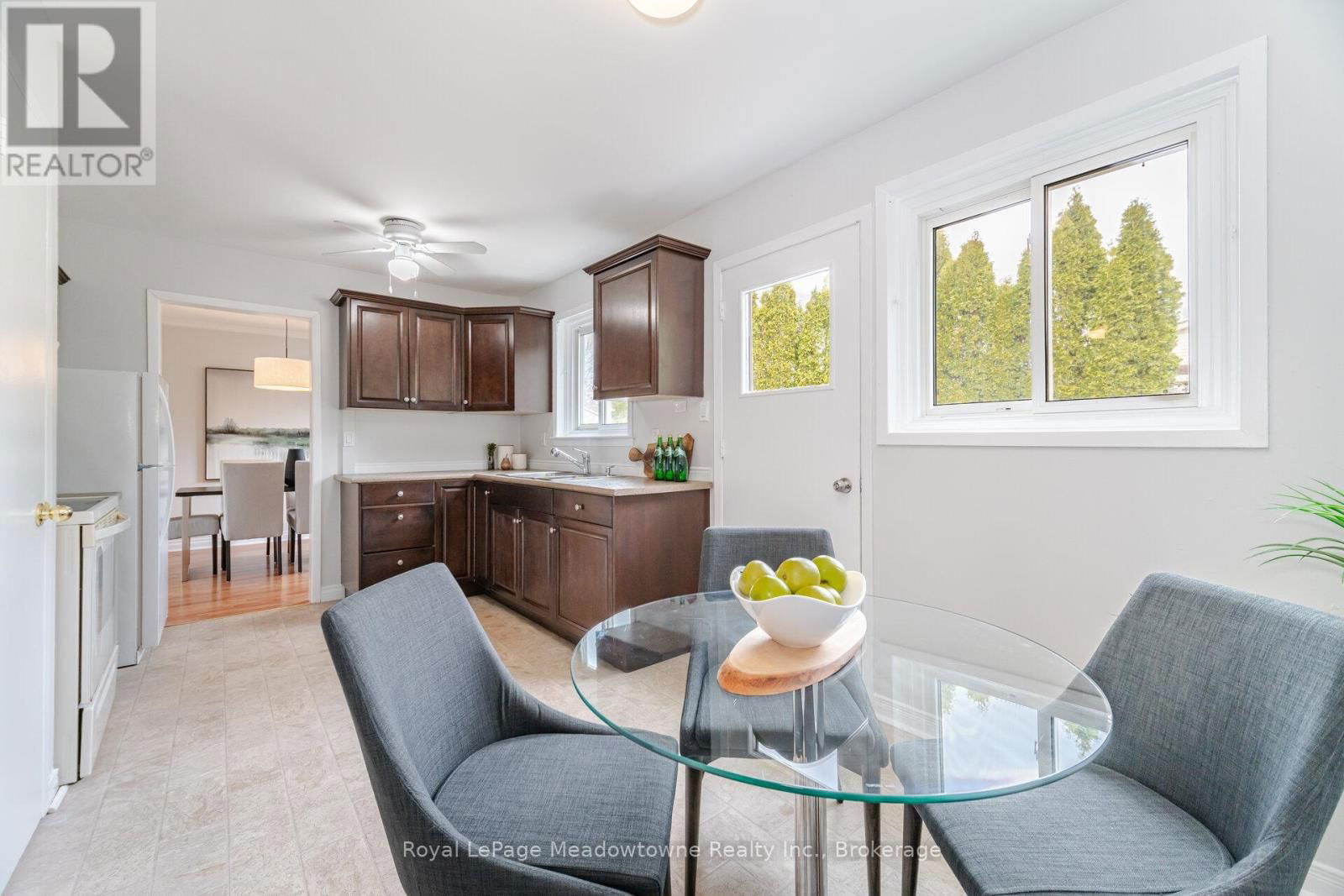 204 BOUSFIELD CRESCENT Image 22
