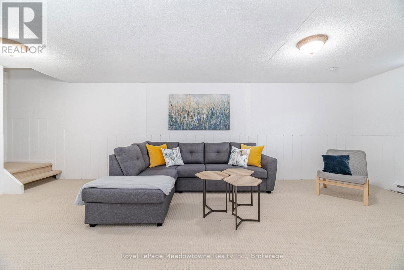 204 BOUSFIELD CRESCENT Image 35