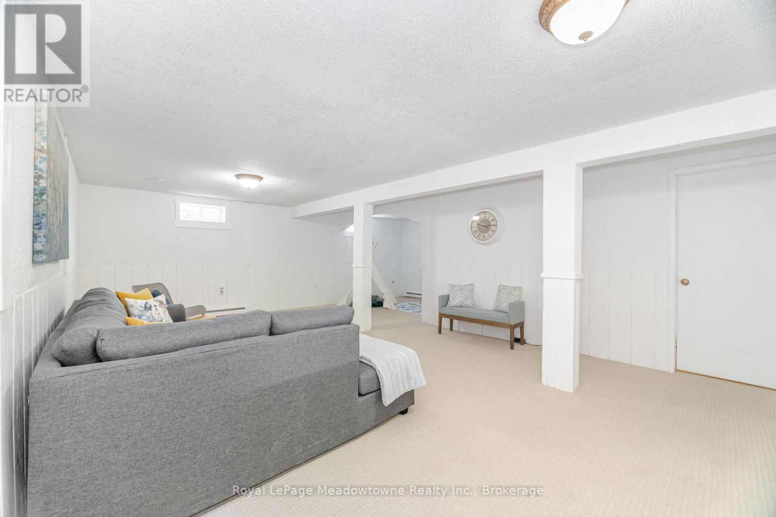 204 BOUSFIELD CRESCENT Image 37