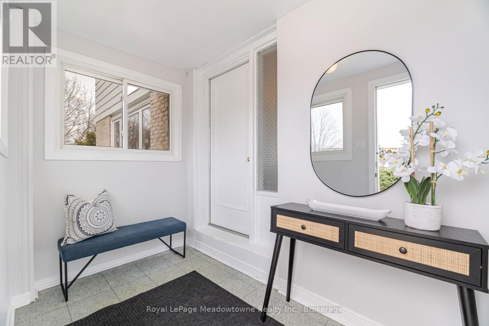 204 BOUSFIELD CRESCENT Image 7