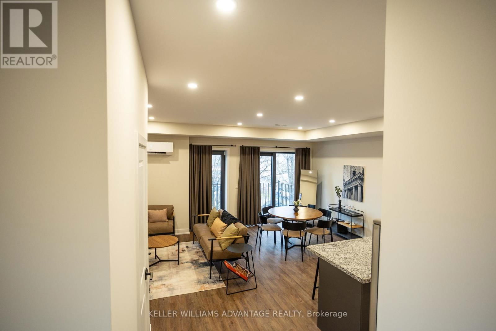 Unit 2 - 21 BATAVIA AVENUE Image 2