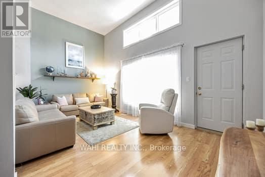 31 - 3175 KIRWIN AVENUE Image 1