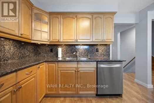 31 - 3175 KIRWIN AVENUE Image 17
