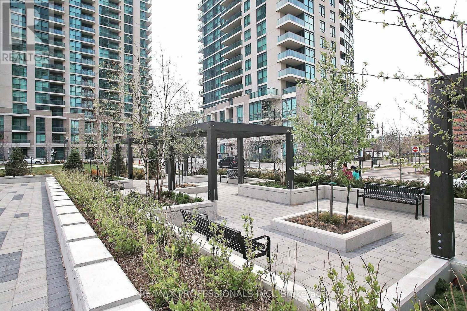 2208 - 205 SHERWAY GARDENS ROAD Image 3