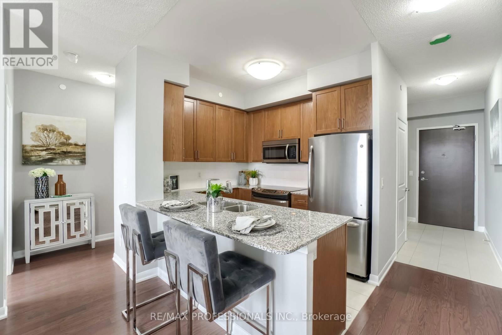 2208 - 205 SHERWAY GARDENS ROAD Image 9