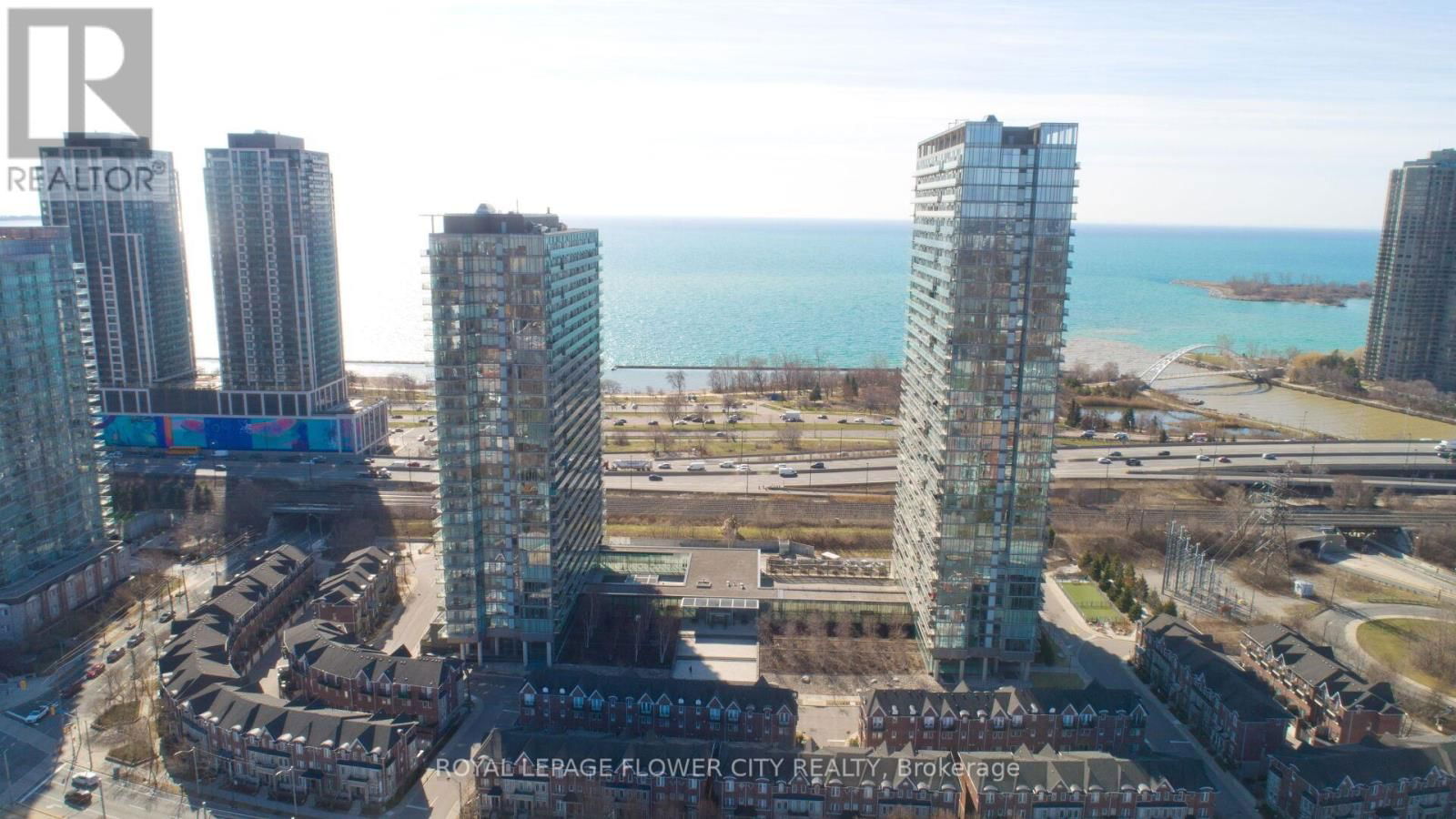 415 - 105 THE QUEENSWAY AVENUE Image 4