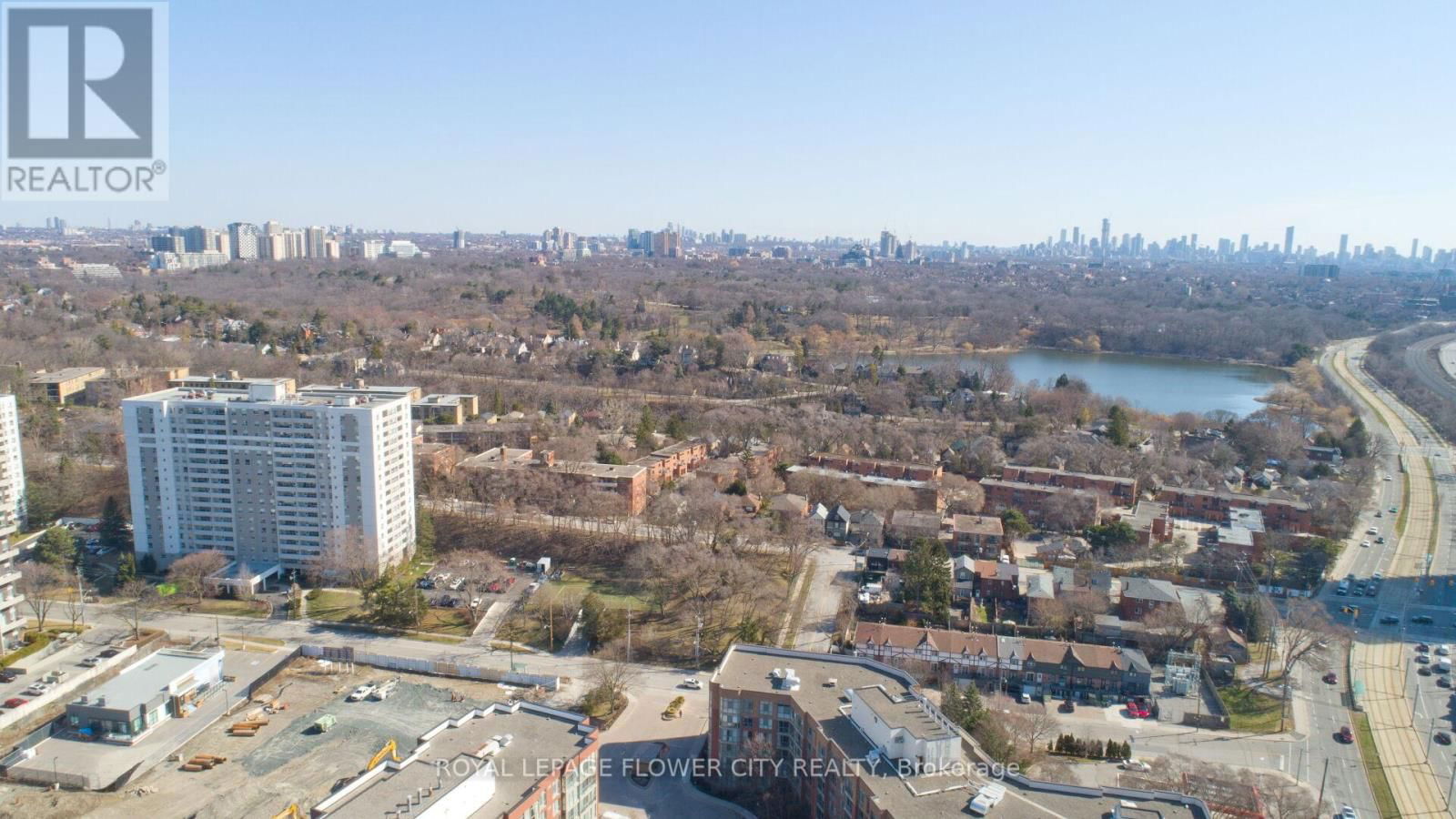 415 - 105 THE QUEENSWAY AVENUE Image 7