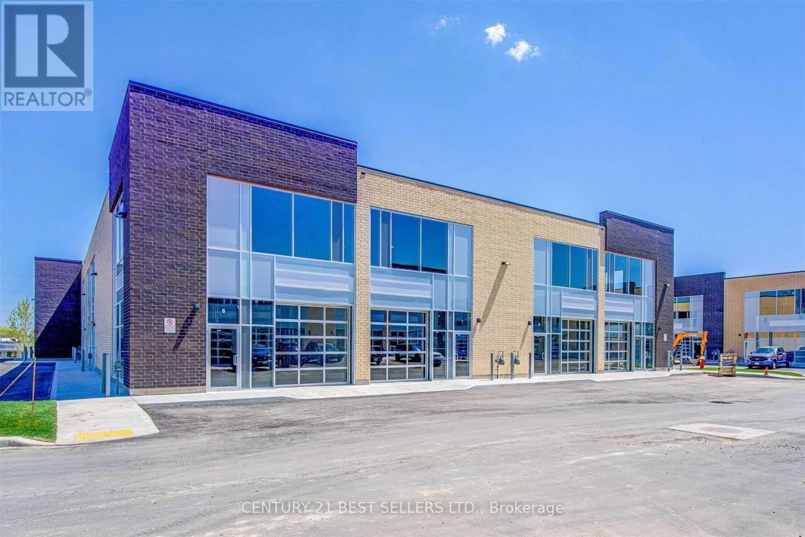 8 - 1162 KING ROAD Image 1