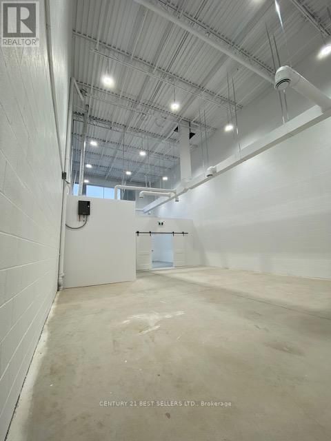 8 - 1162 KING ROAD Image 10