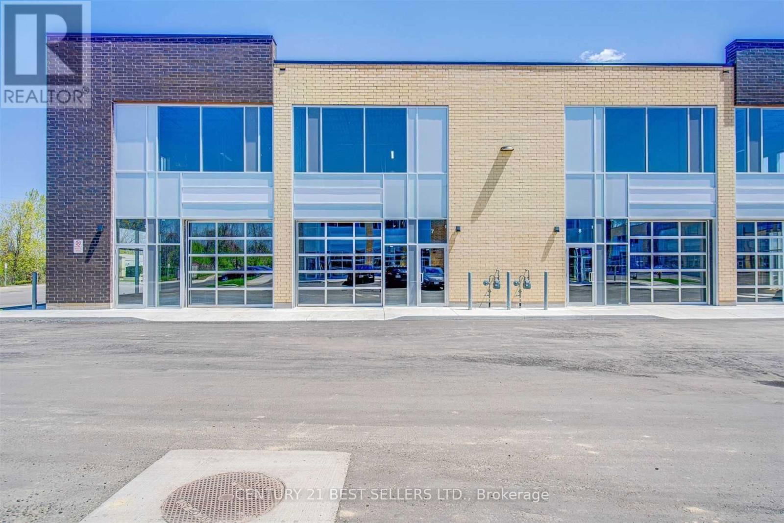 8 - 1162 KING ROAD Image 4