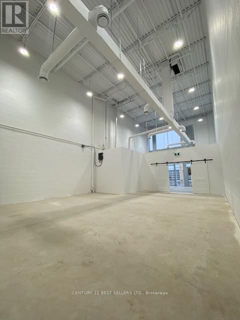 8 - 1162 KING ROAD Image 8