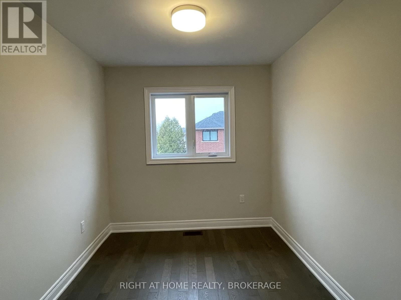 16 - 2184 POSTMASTER DRIVE Image 15