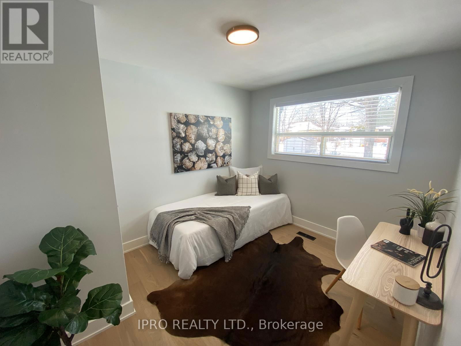 289 ELMWOOD CRESCENT Image 12