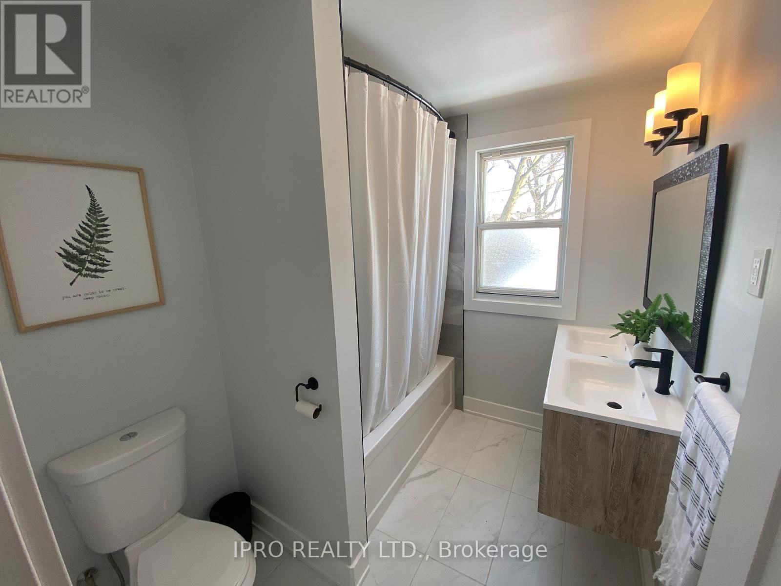 289 ELMWOOD CRESCENT Image 20
