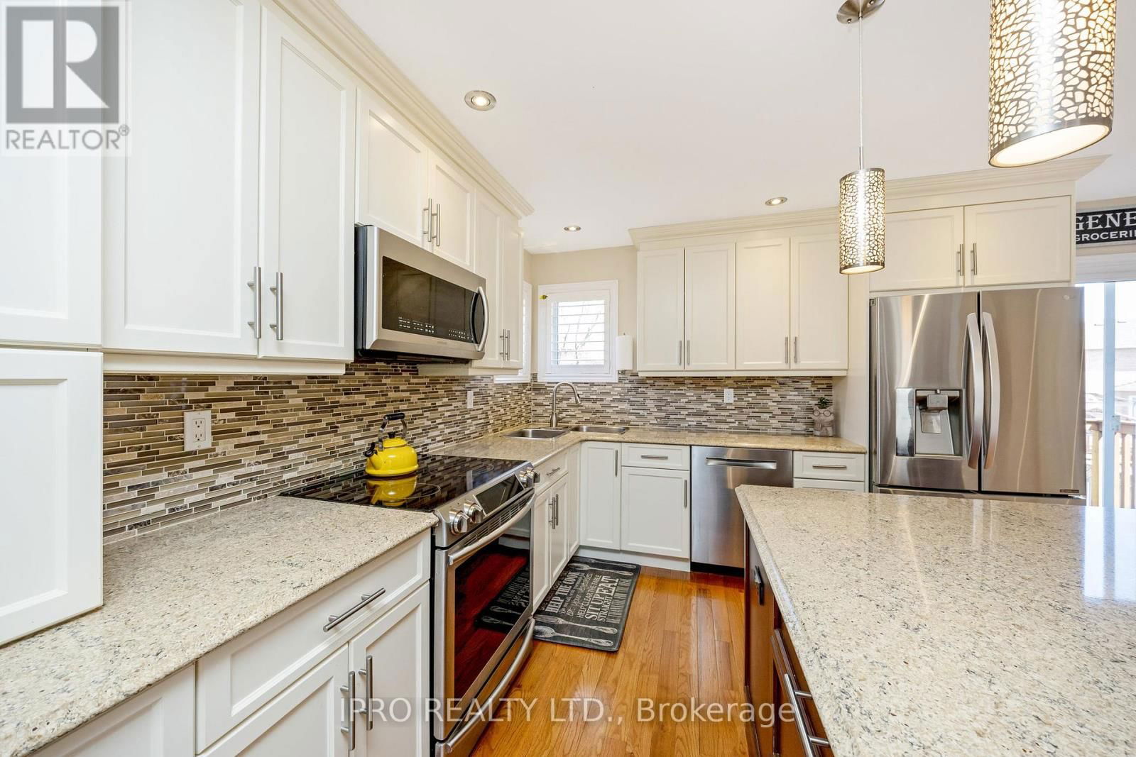 78 HARLEY AVENUE Image 14