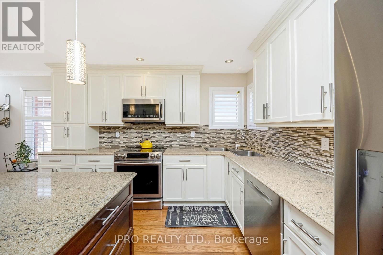 78 HARLEY AVENUE Image 19