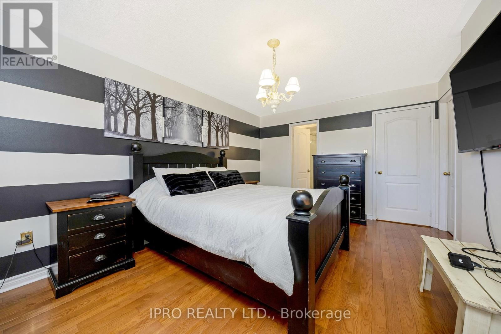 78 HARLEY AVENUE Image 23