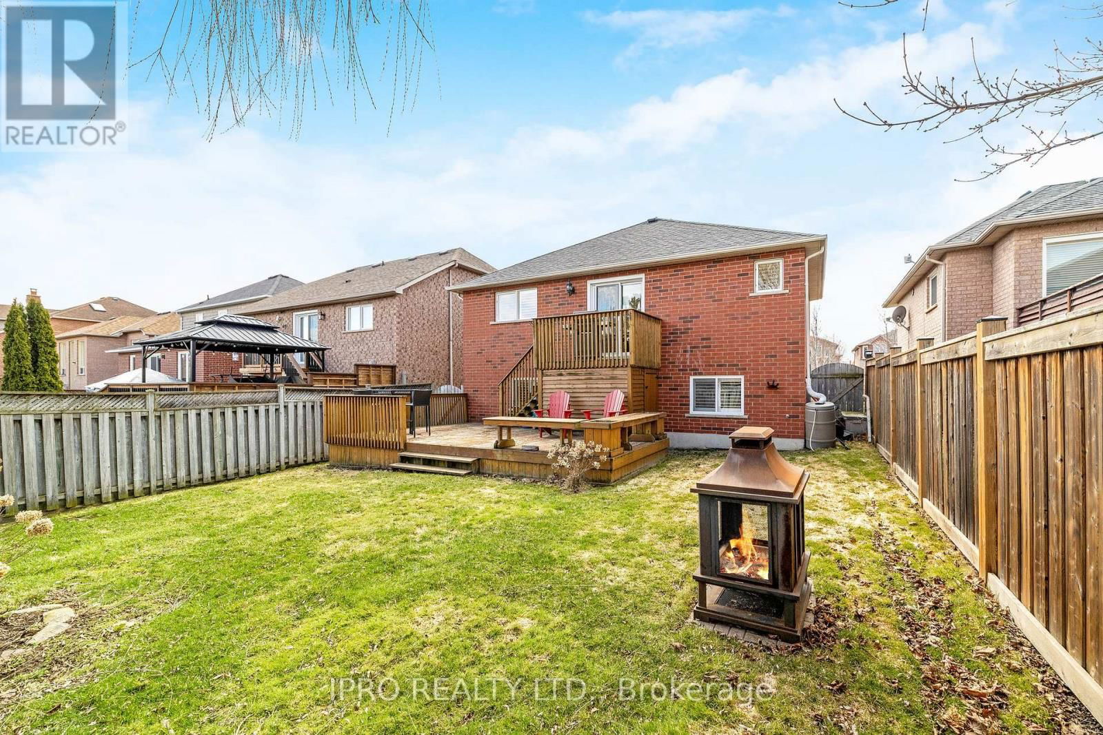 78 HARLEY AVENUE Image 35