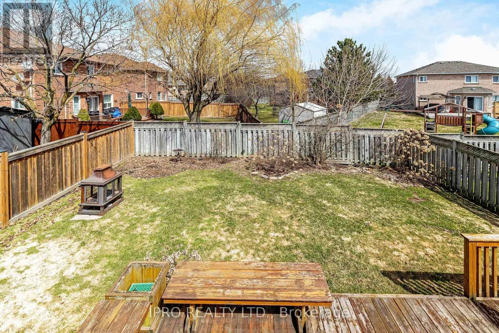 78 HARLEY AVENUE Image 39