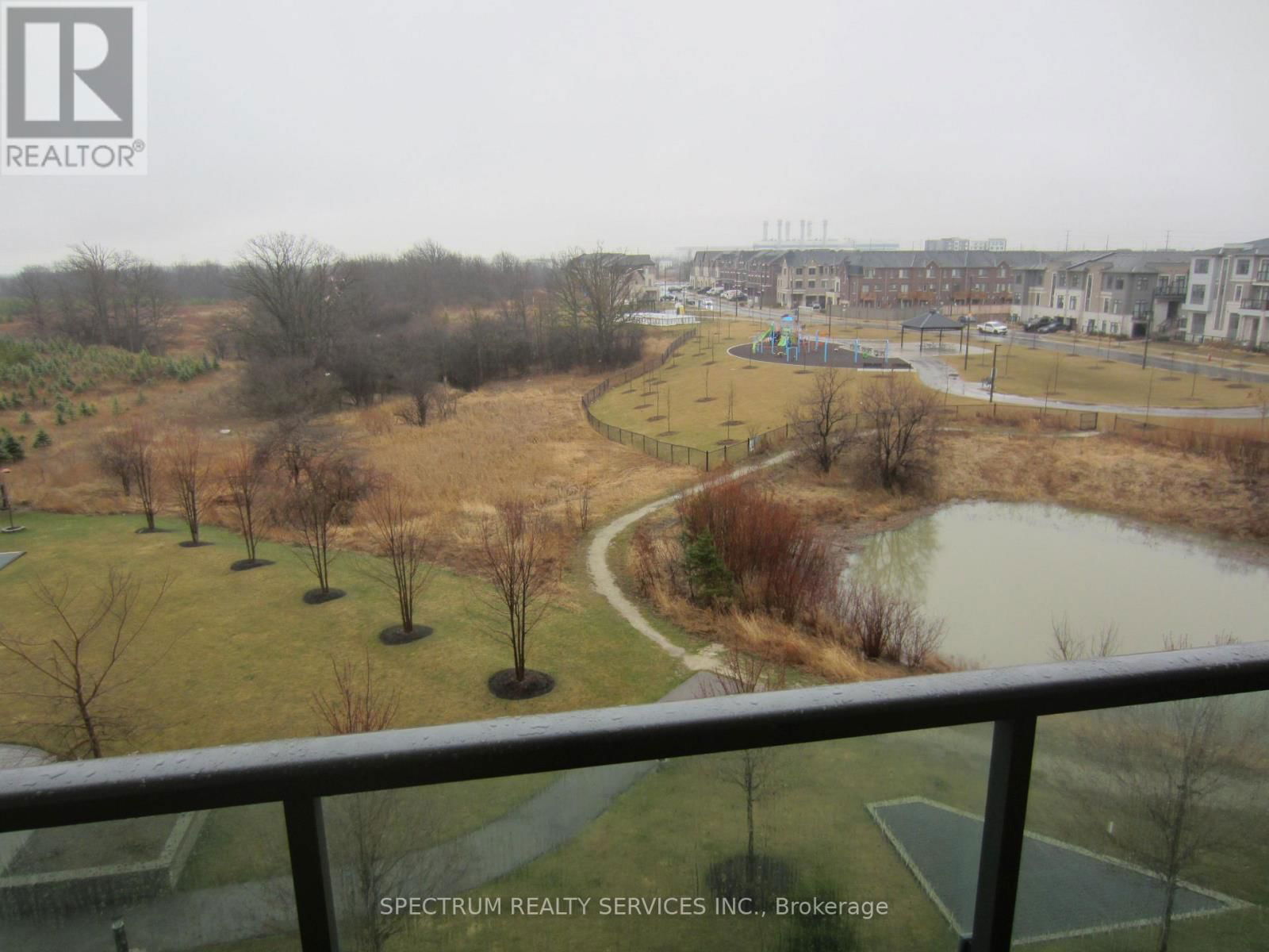 311 - 65 YORKLAND BOULEVARD Image 17