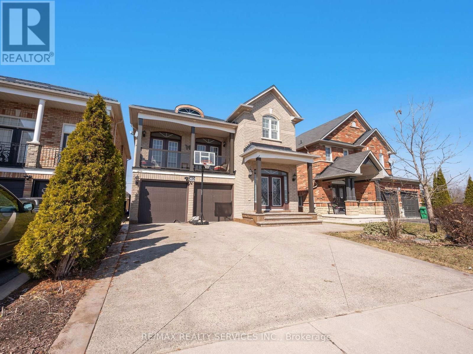 40 MISTYCREEK CRESCENT Image 3
