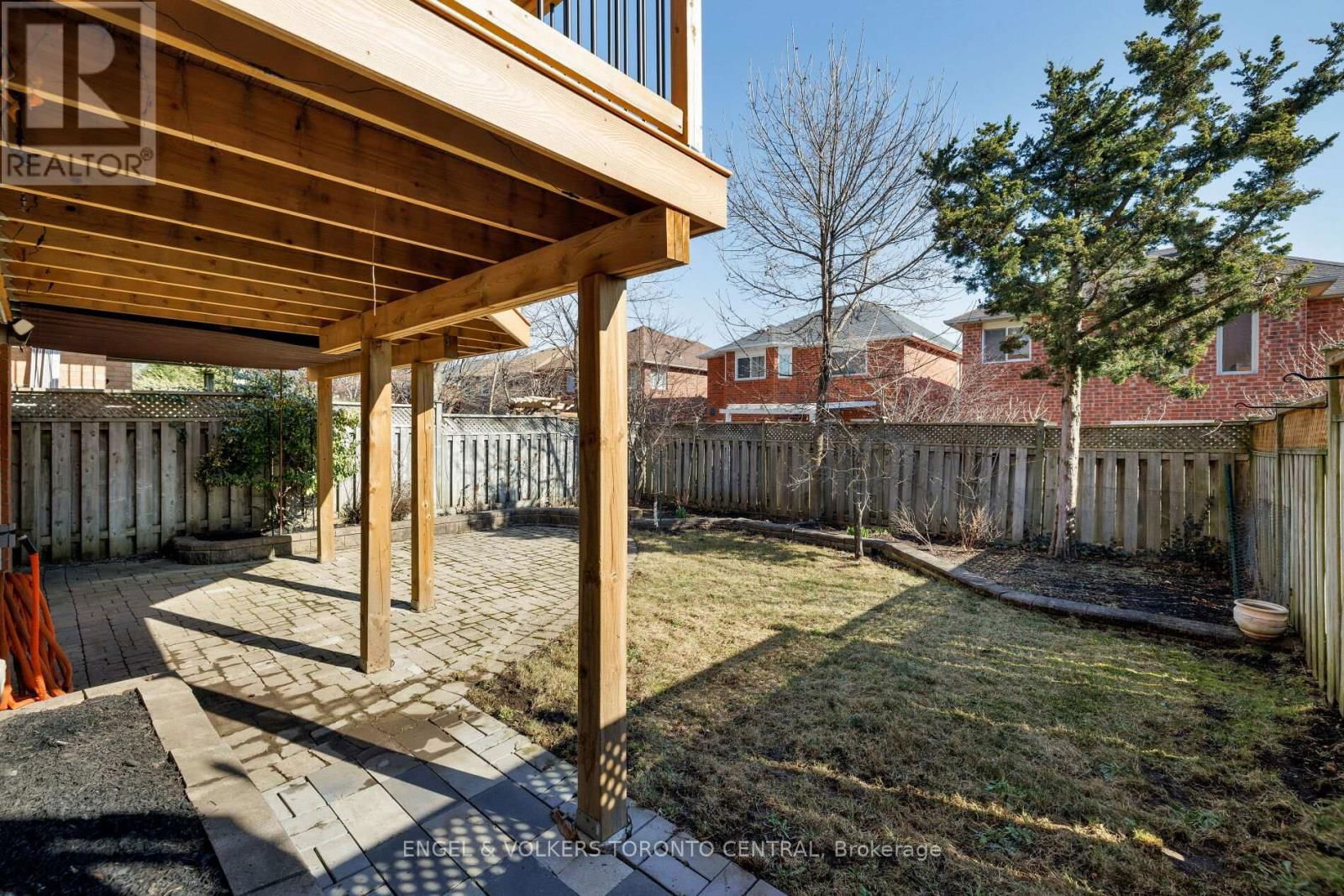 2317 YORKTOWN CIRCLE Image 49