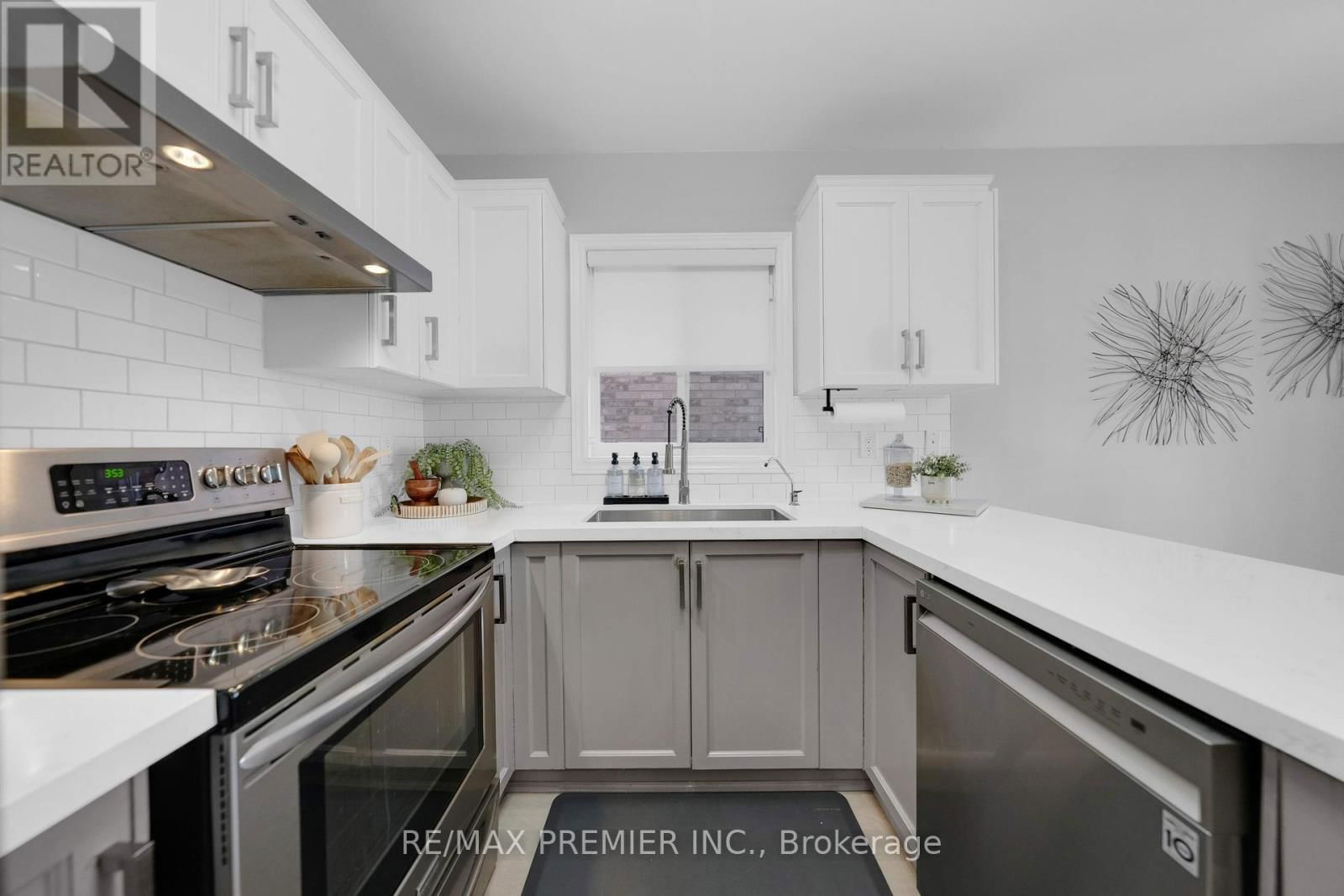 16 SHADY GLEN CRESCENT Image 20
