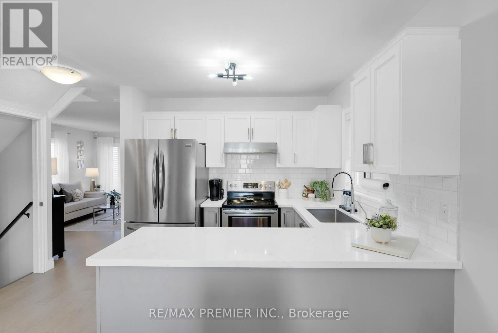 16 SHADY GLEN CRESCENT Image 23