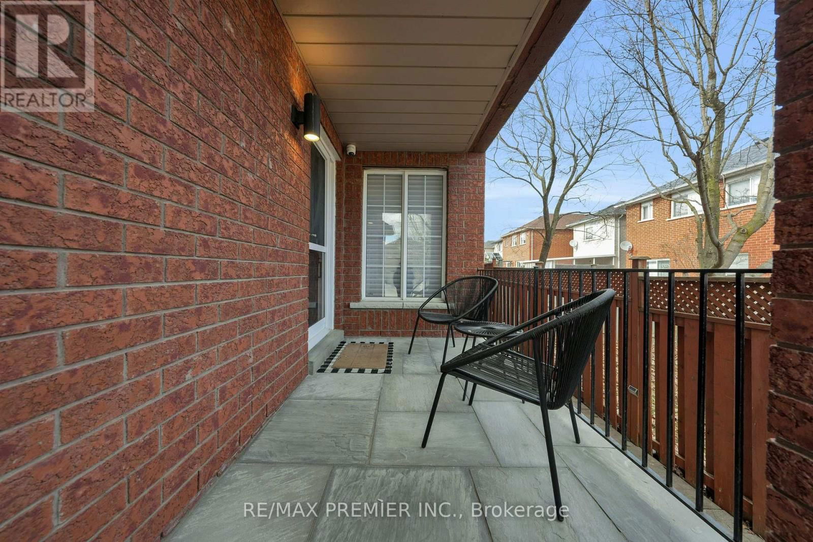 16 SHADY GLEN CRESCENT Image 3