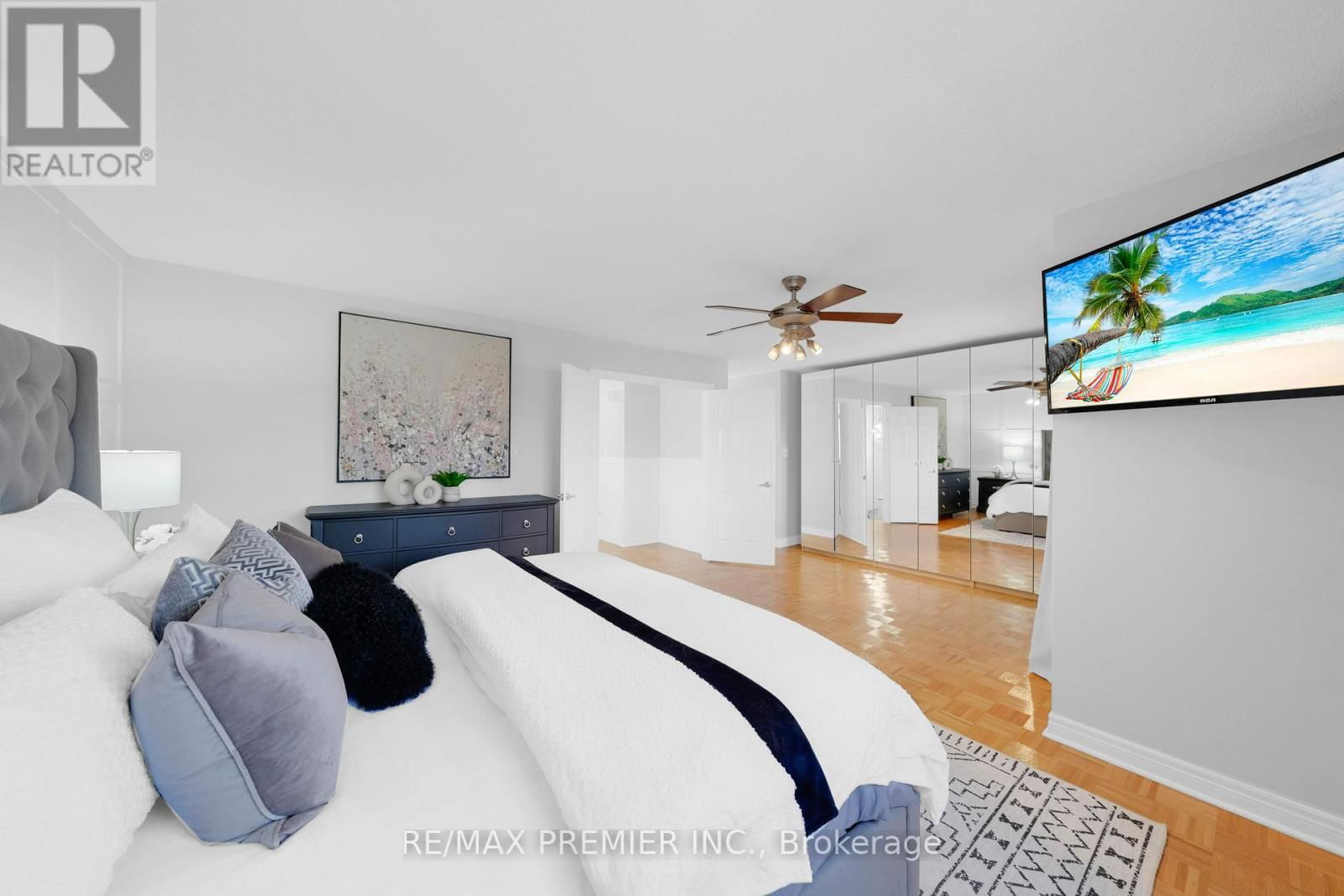 16 SHADY GLEN CRESCENT Image 31