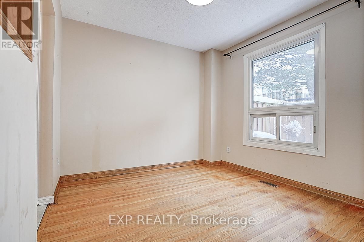 56 - 41 MISSISSAUGA VALLEY BOULEVARD Image 14