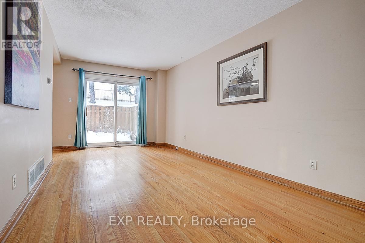 56 - 41 MISSISSAUGA VALLEY BOULEVARD Image 16