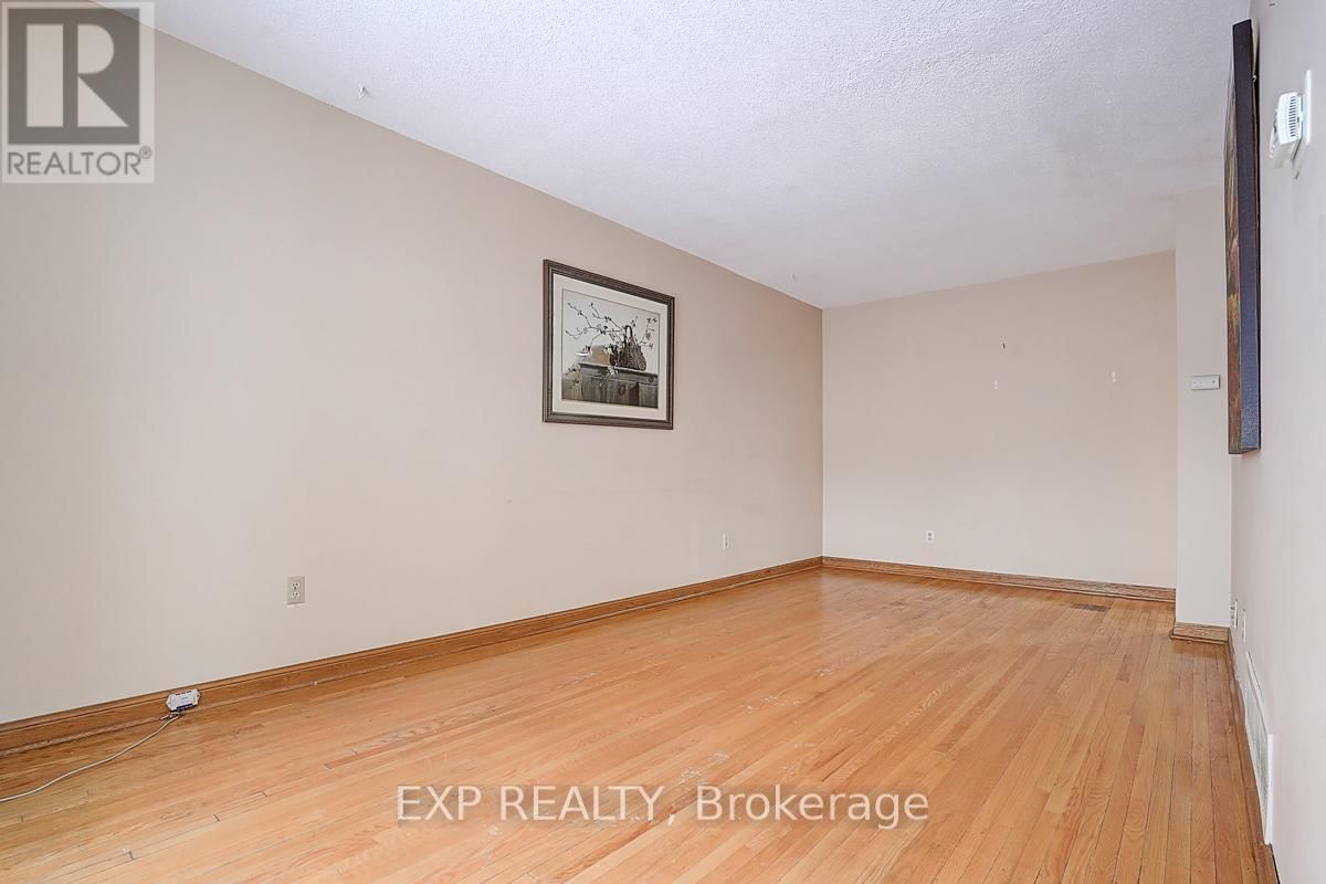 56 - 41 MISSISSAUGA VALLEY BOULEVARD Image 21