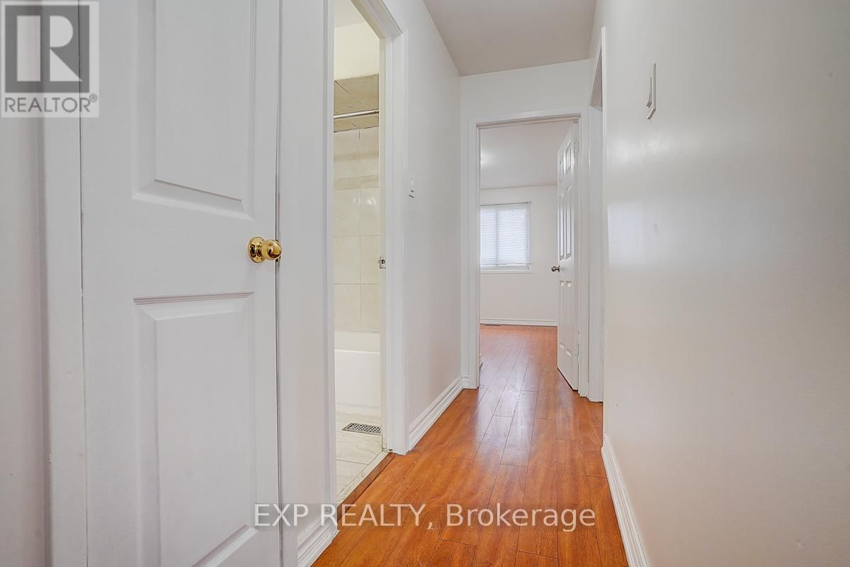 56 - 41 MISSISSAUGA VALLEY BOULEVARD Image 22