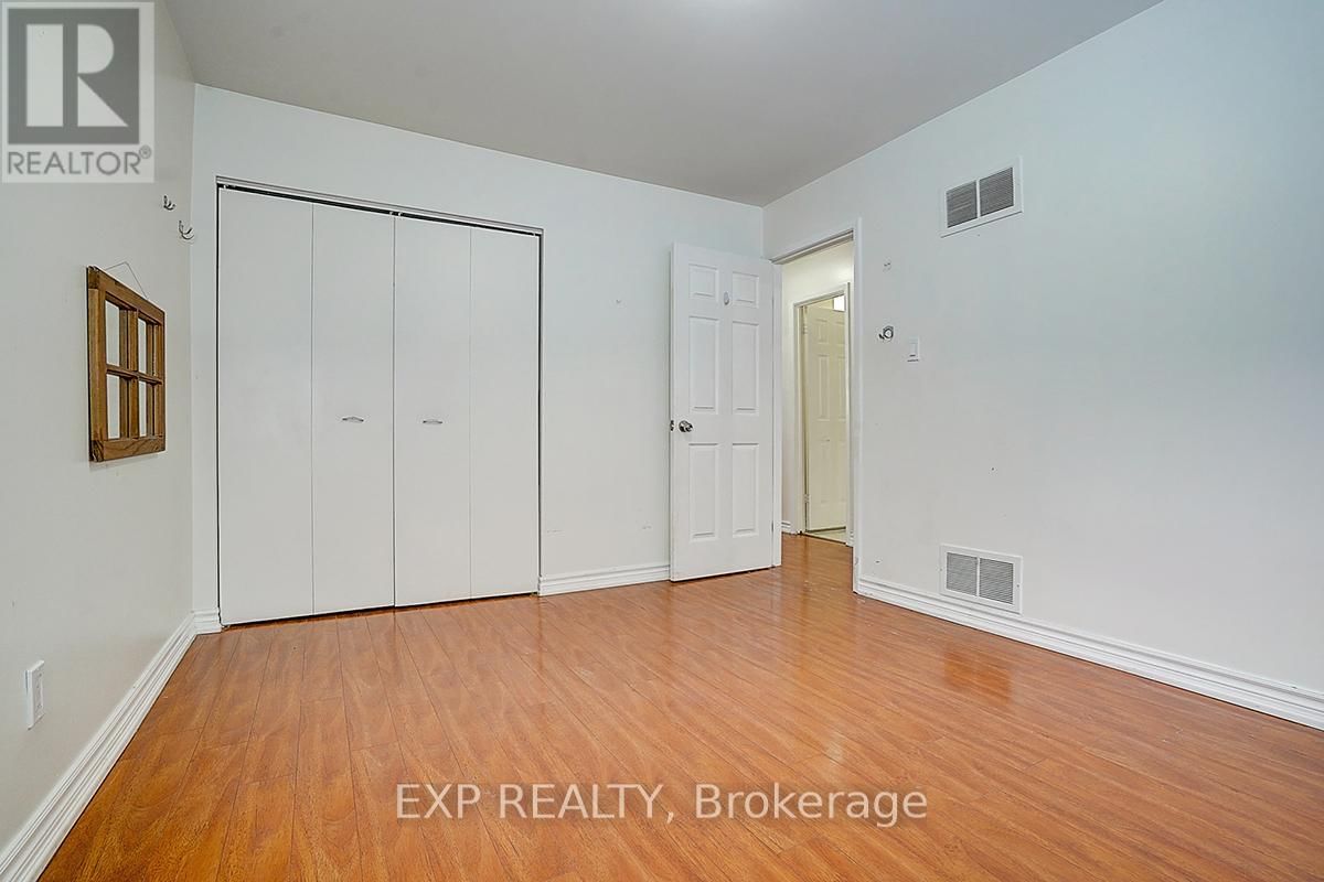 56 - 41 MISSISSAUGA VALLEY BOULEVARD Image 31